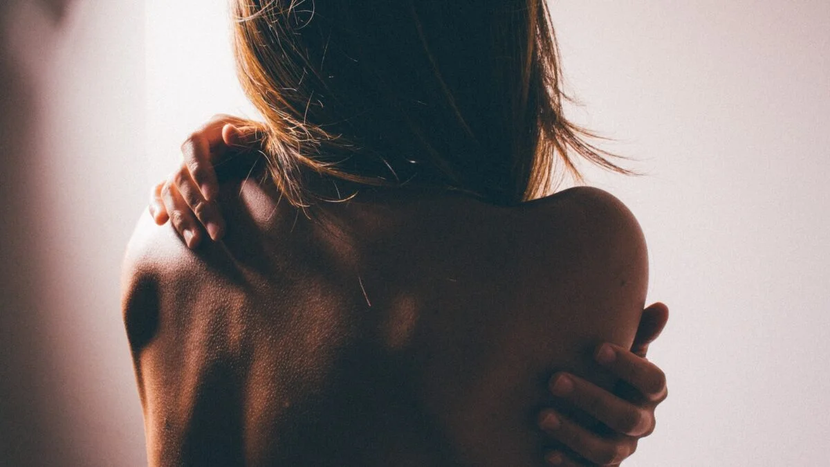 Восъчна маска или лазер